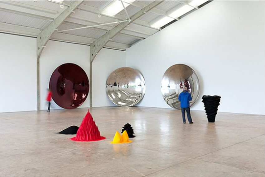 Anish Kapoor art on view at Longside Gallery