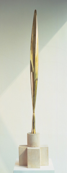 Constantin Brancusi Bird in Space sculpture