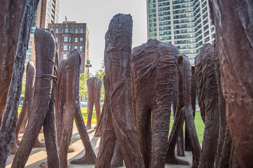 Magdalena Abakanowicz Agora sculpture